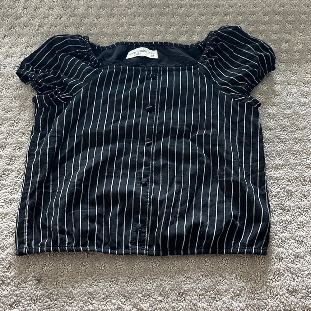 Abercrombie kids blouse 9 to 10